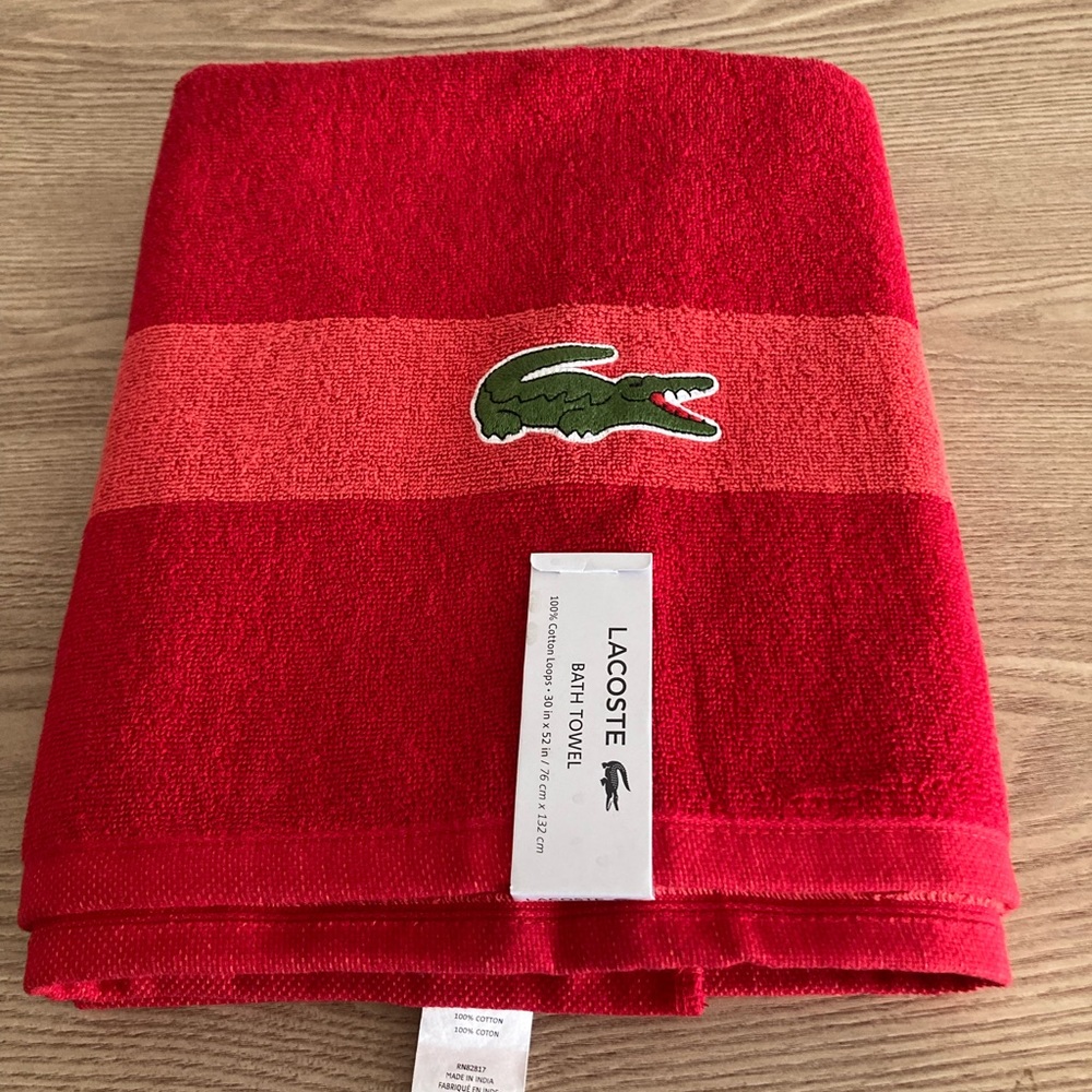 Red Lacoste towel 30*52